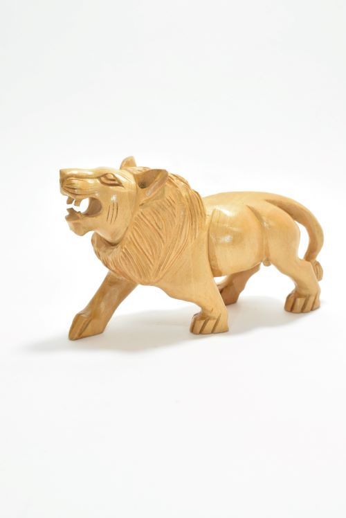 Wooden Lion Carved Plain 2 Inch 1